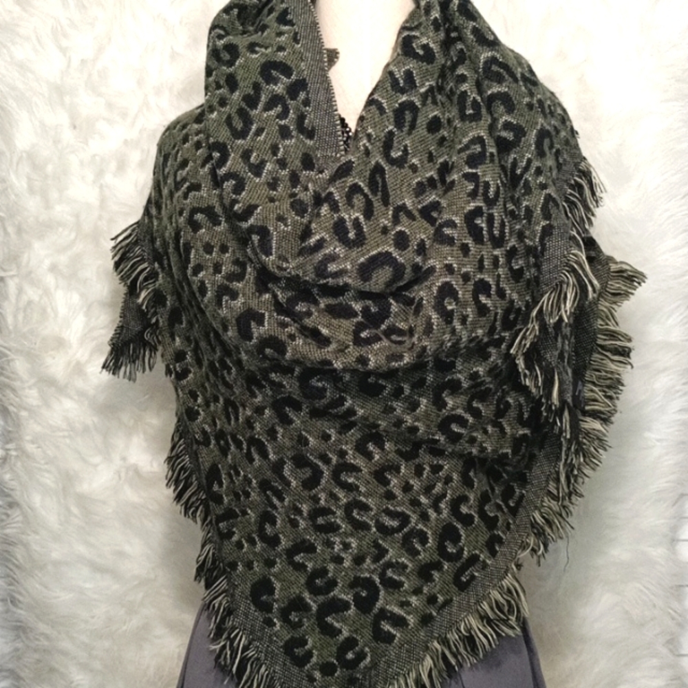 Leopard Print Fringe Reversible Triangle Green Black Blanket Scarf
